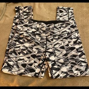 Victoria’s Secret Knockout Workout Leggings